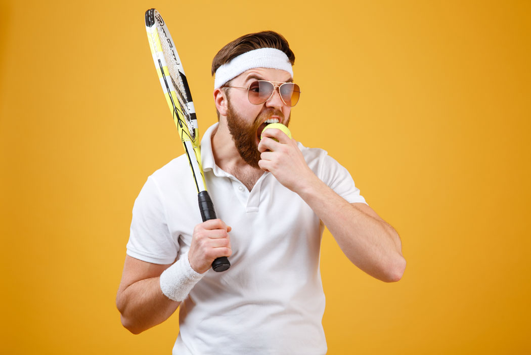 <a href="https://ru.freepik.com/free-photo/hungry-young-tennis-player-bite-tennis-ball_7836676.htm#fromView=search&page=1&position=0&uuid=89e2d15b-6a03-4937-ac89-d47c6fc1c951">Изображение от drobotdean на Freepik</a>